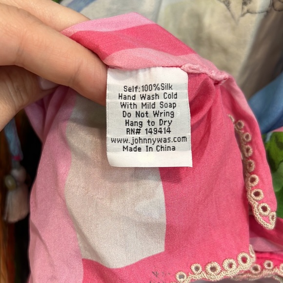 Johnny Was Silk Blouse 👚 - Picture 8 of 10